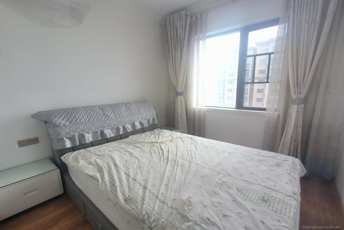 中南红领邦（红星嘉和苑）  3室1厅2卫    3200.0元/月室内图