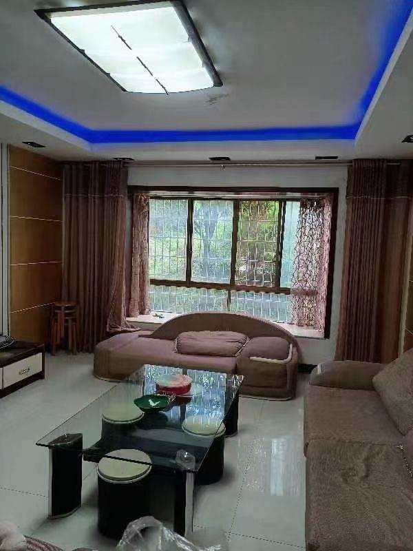 世纪花城  4室2厅2卫    1400.0元/月室内图