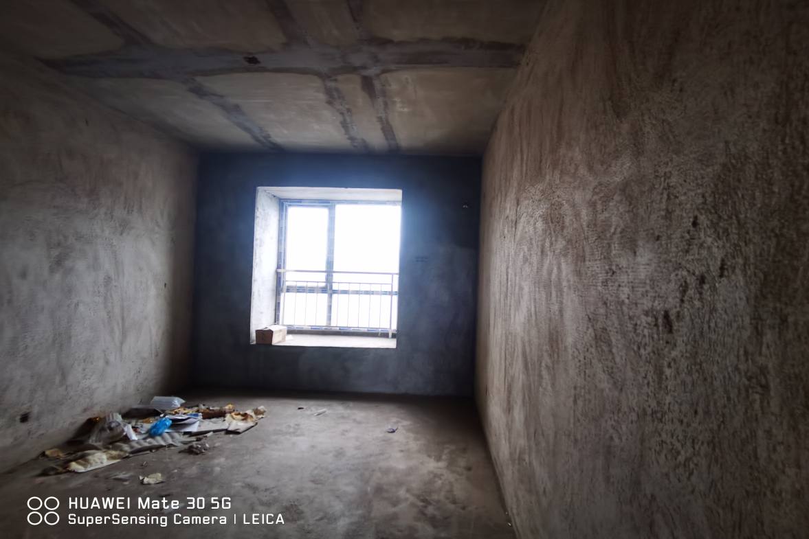 公交小区 3室2厅2卫 56.0万 公交小区 3室2厅2卫 56.0万客厅