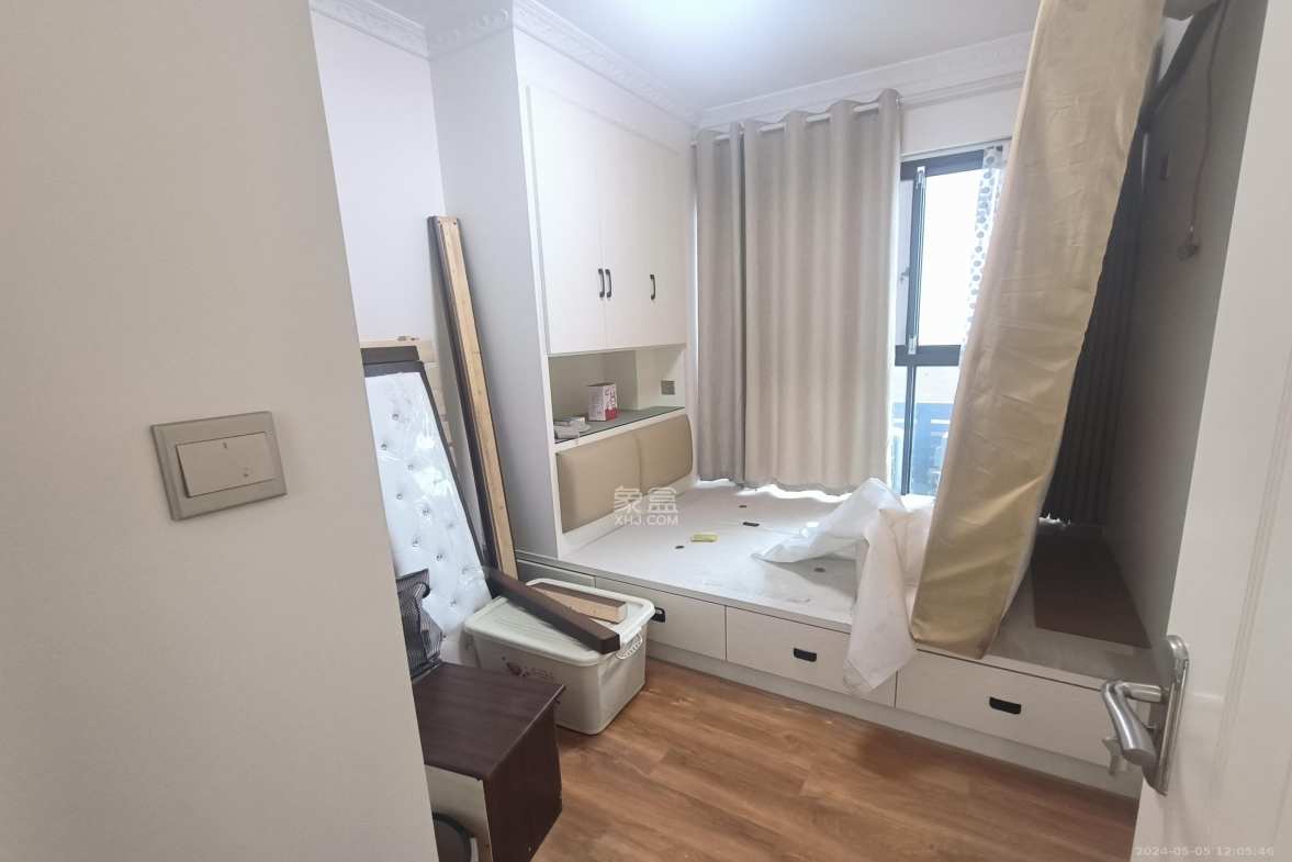 中南红领邦（红星嘉和苑）  3室1厅2卫    3200.0元/月室内图