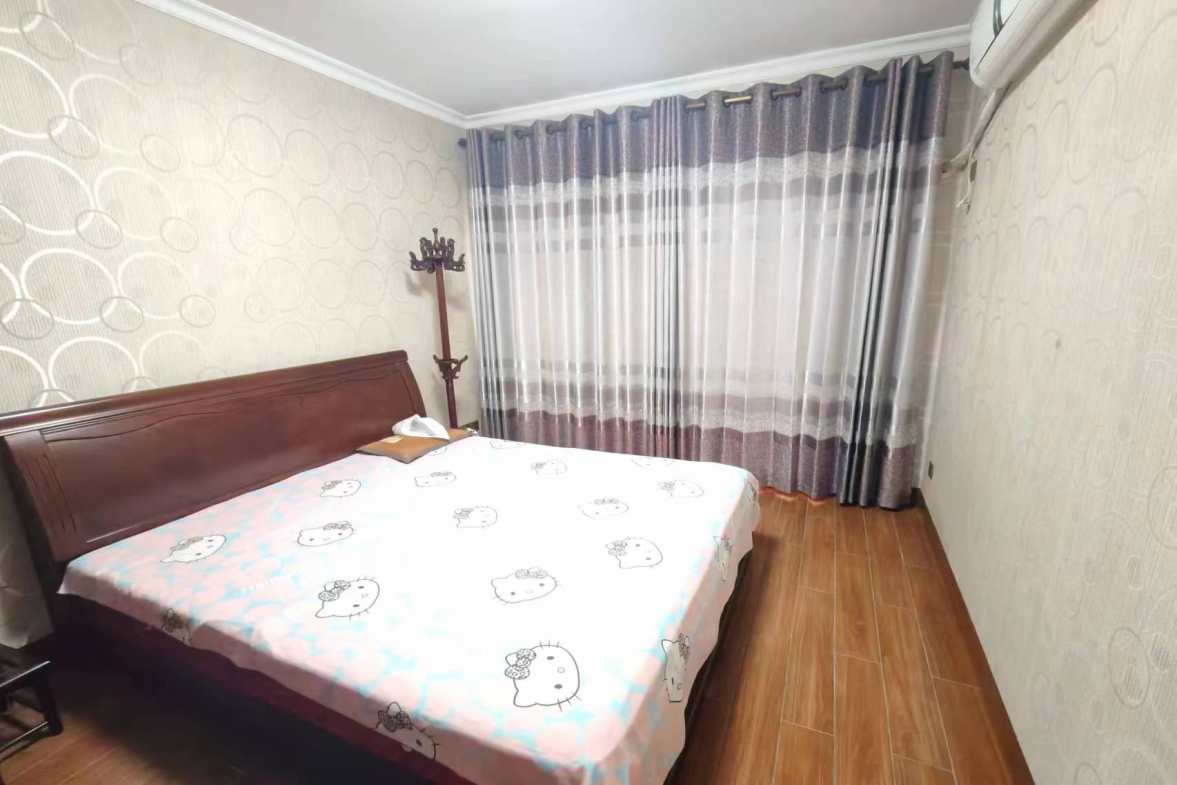明兴翰苑一期  3室2厅2卫   2500.00元/月室内图