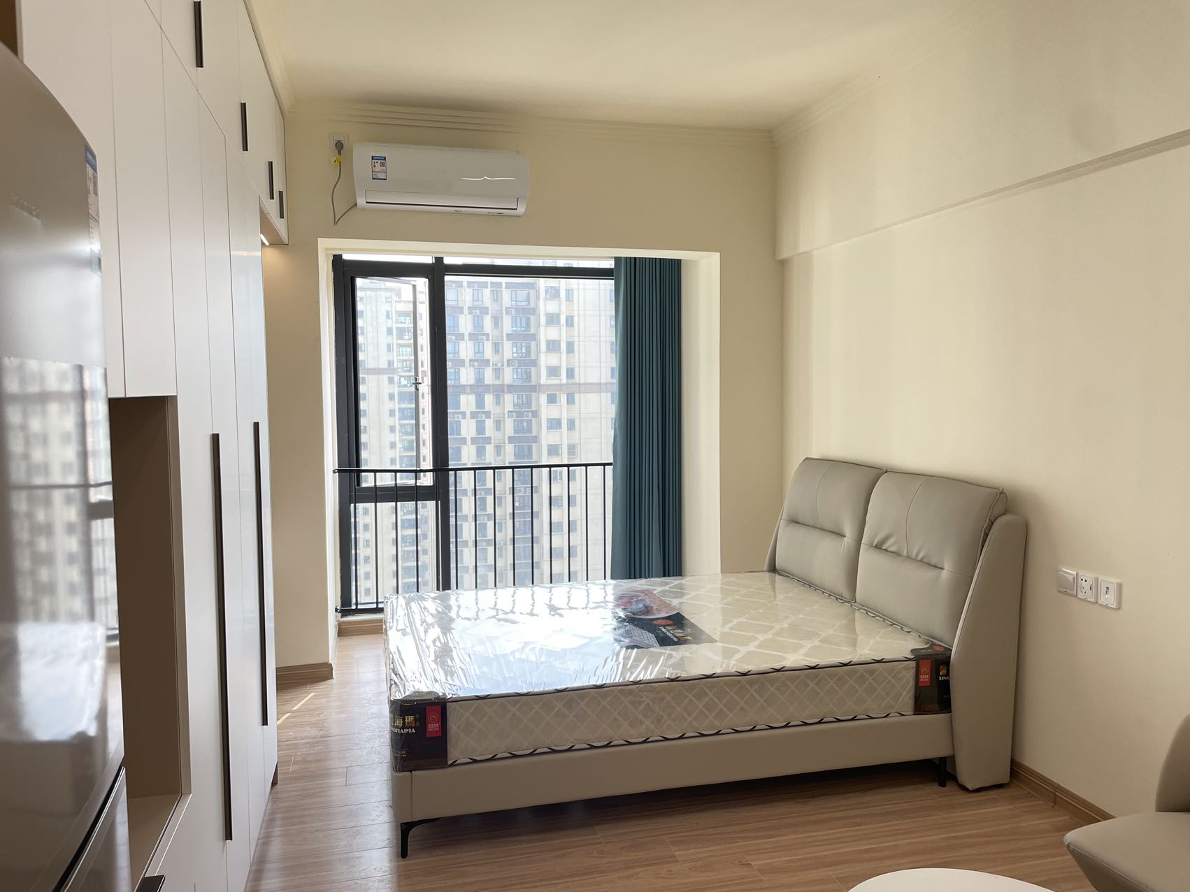 碧桂园壹中心  1室1厅1卫    1200.0元/月