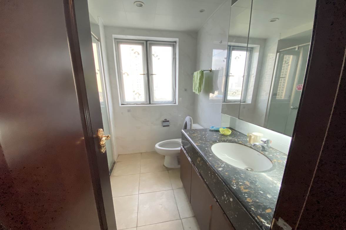 恒大绿洲  3室2厅2卫    2200.0元/月 恒大绿洲  3室2厅2卫    2200.0元/月室内图