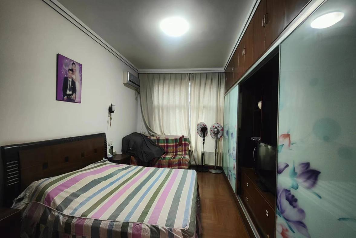 邮政家属楼  3室2厅2卫    71.8万室内图