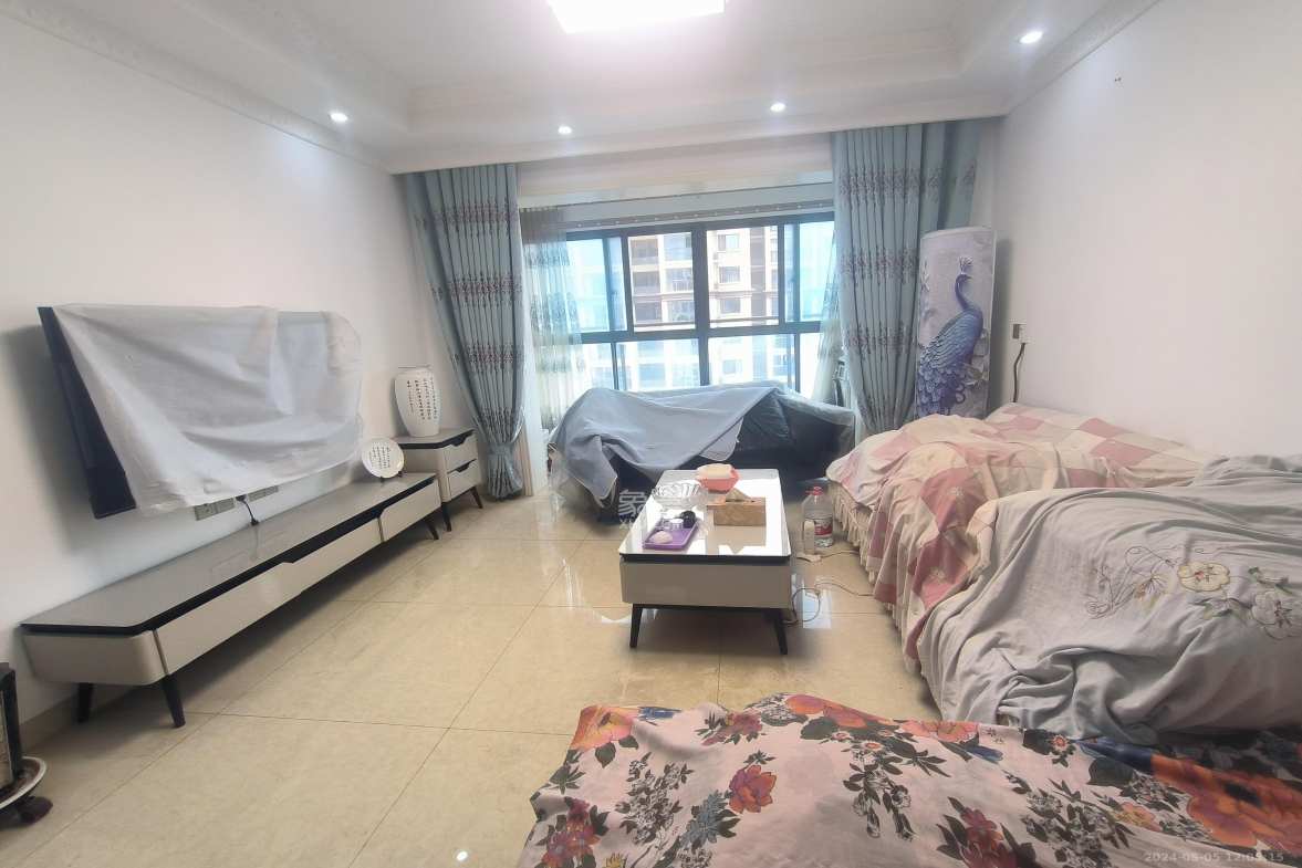 中南红领邦（红星嘉和苑）  3室1厅2卫    3200.0元/月室内图