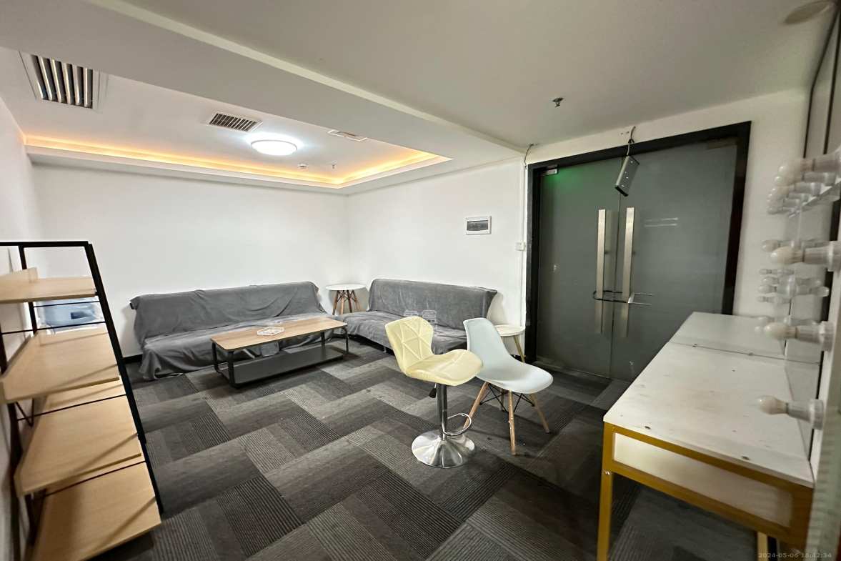 蓝湾国际广场 1室1厅1卫 24000.0元/月 蓝湾国际广场 1室1厅1卫 24000.0元/月室内图