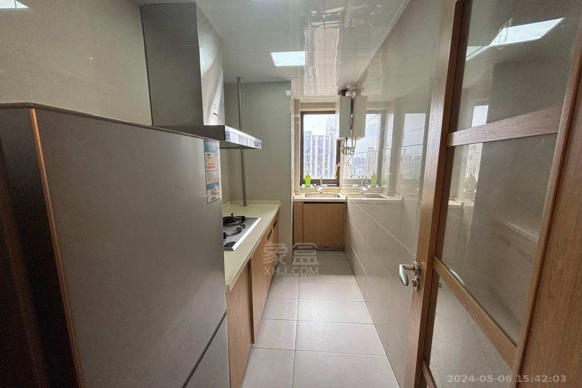 中泰财富湘江  1室1厅1卫   1400.00元/月室内图
