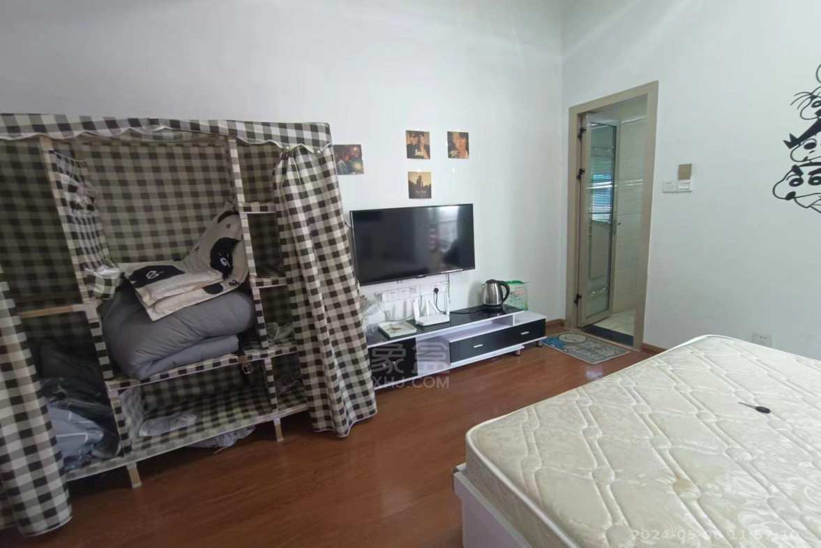 庐山一号 1室1厅1卫 1200.0元/月 庐山一号 1室1厅1卫 1200.0元/月室内图