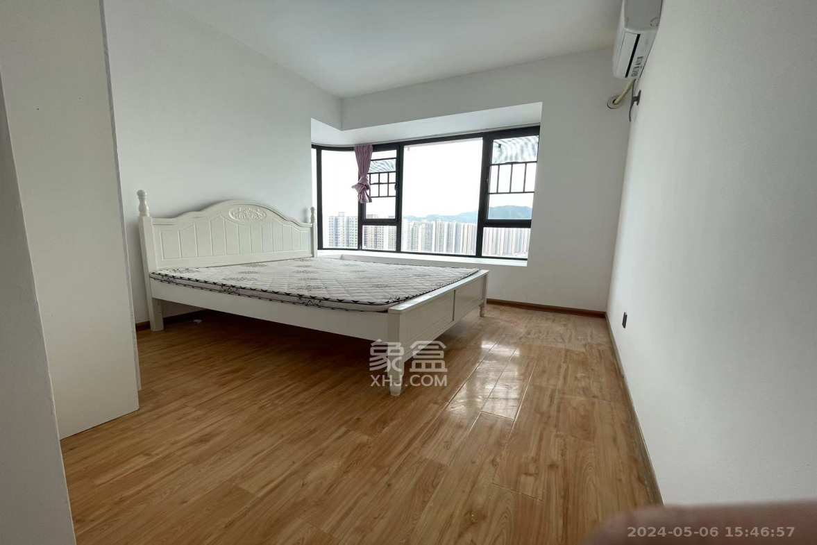 润和长郡（润和紫郡二三期）  3室2厅2卫    1800.0元/月室内图