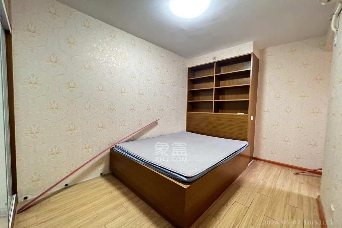 龙王港社区  2室2厅1卫   2400.00元/月室内图