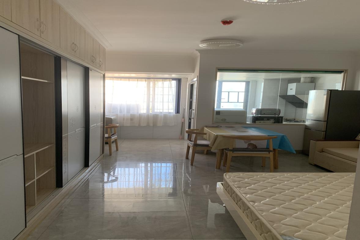 盛世时代广场 1室1厅1卫 1200.0元/月 盛世时代广场 1室1厅1卫 1200.0元/月室内图