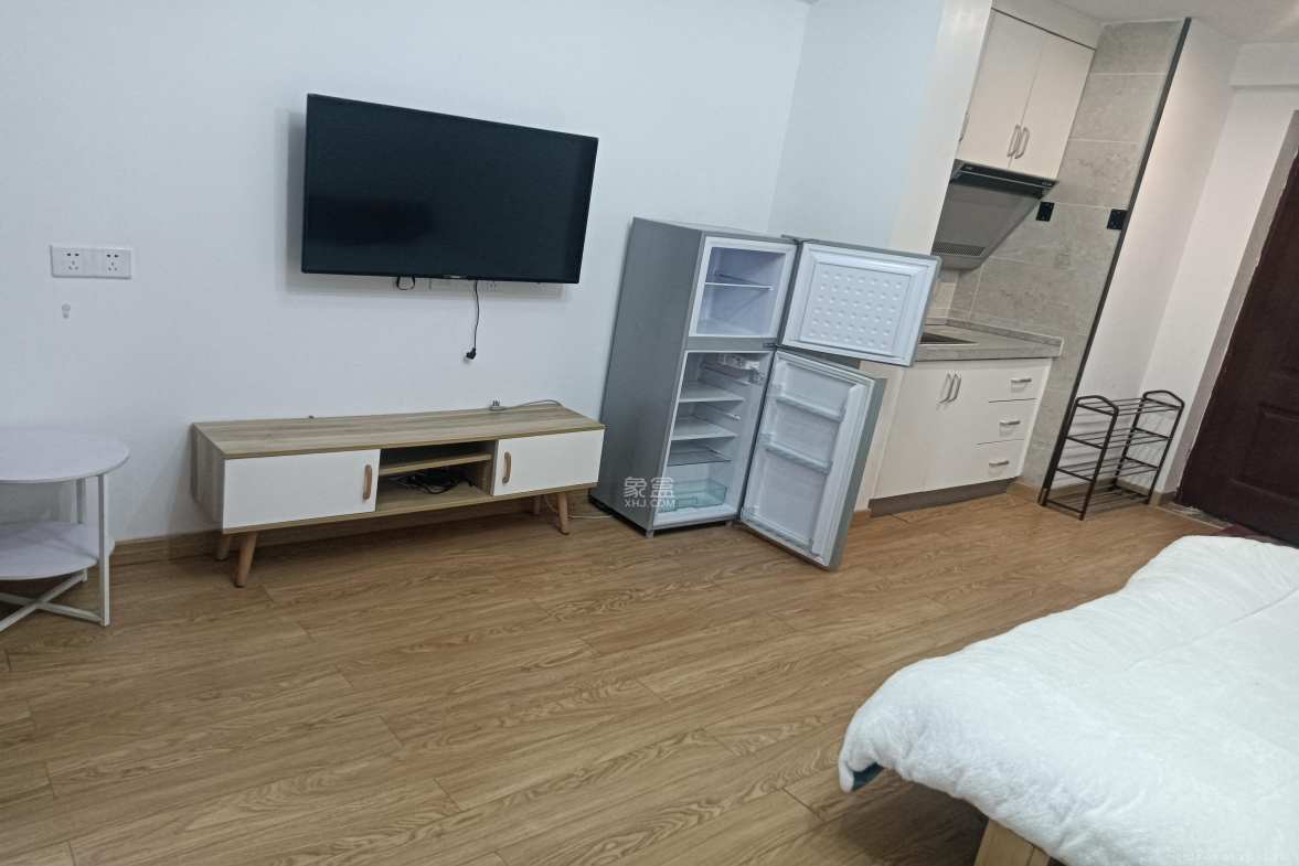 荣泰广场  1室1厅1卫    1300.0元/月室内图