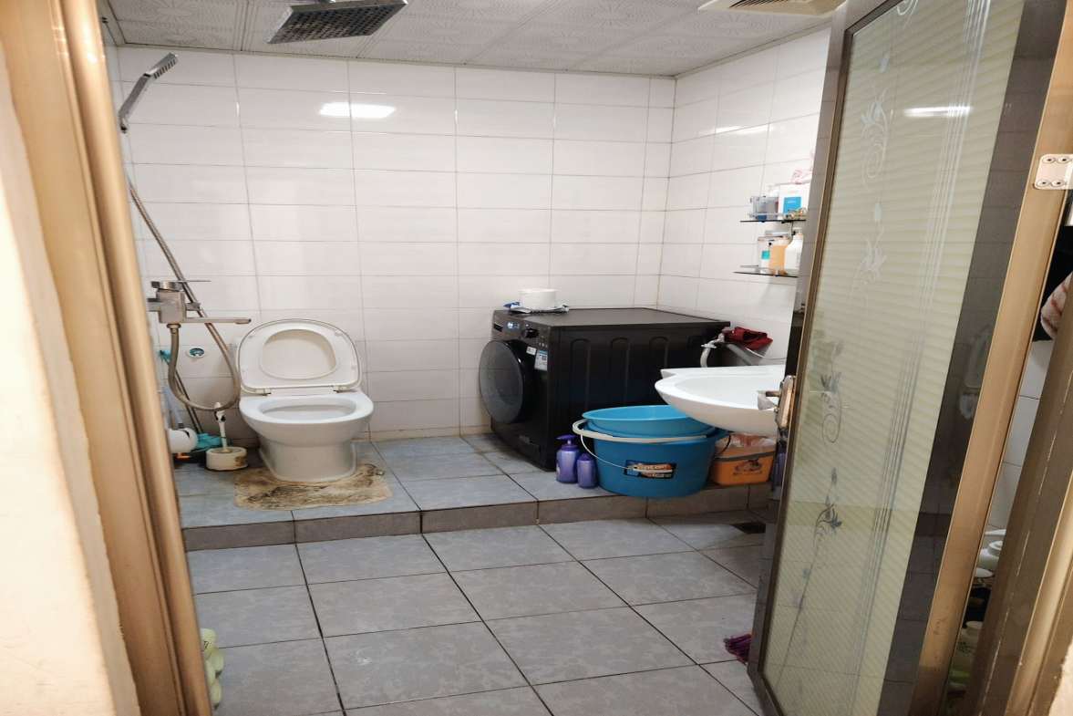 华贸大厦（华贸花苑）  3室2厅2卫    109.0万室内图