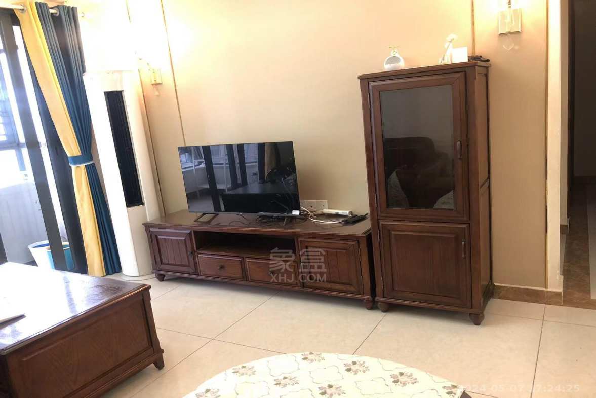 恒大御景湾  3室2厅2卫    2000.0元/月室内图