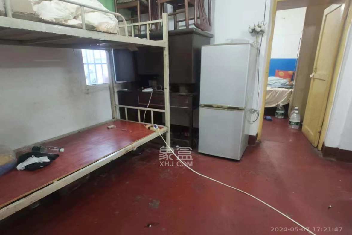 蒸菜街小区  3室1厅1卫   1550.00元/月室内图1