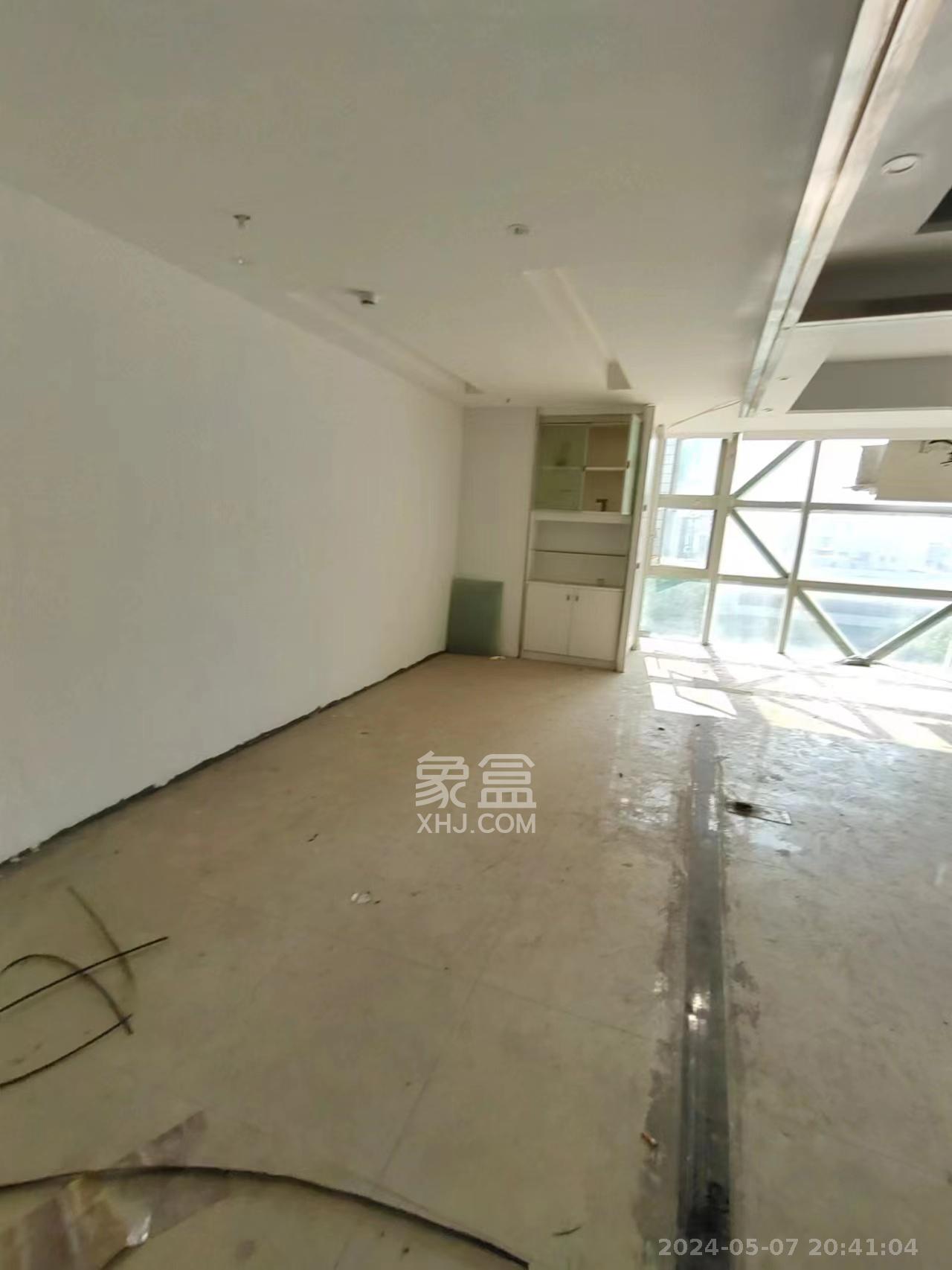 君临天厦   171.0㎡      5700.0元/月室内图