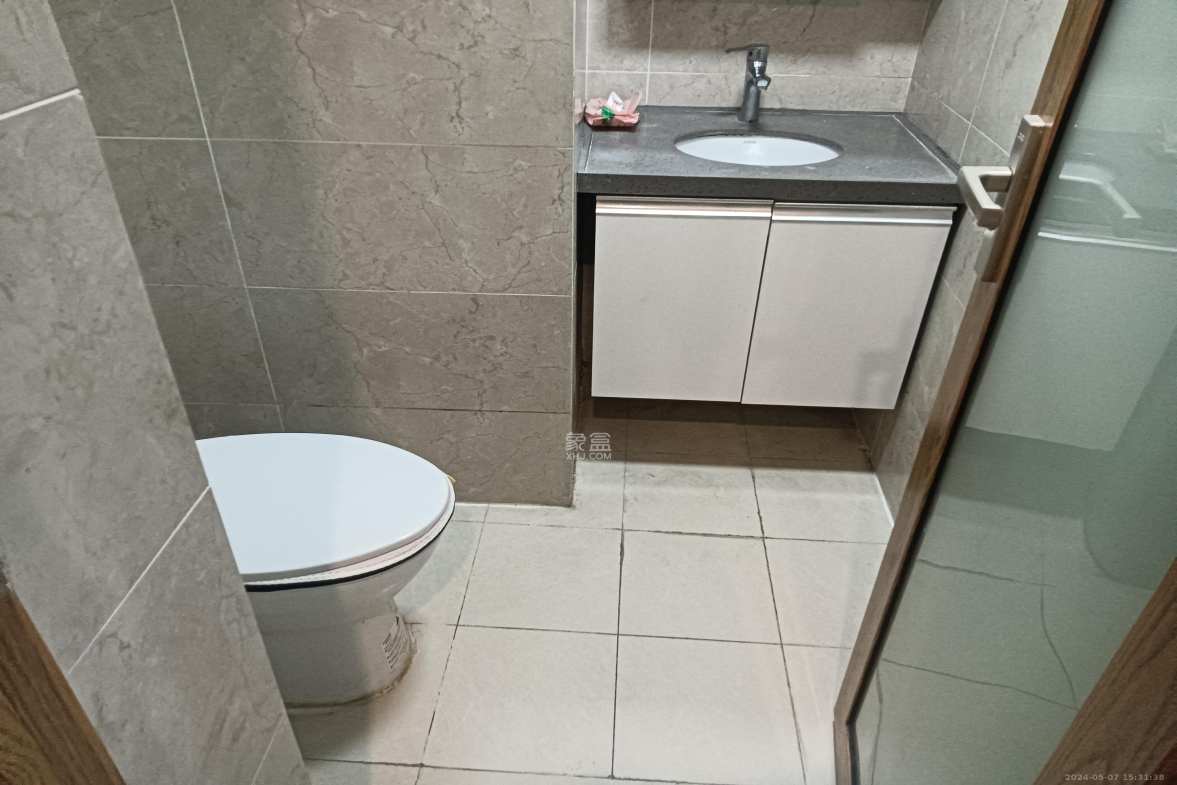 荣泰广场  1室1厅1卫    1300.0元/月室内图