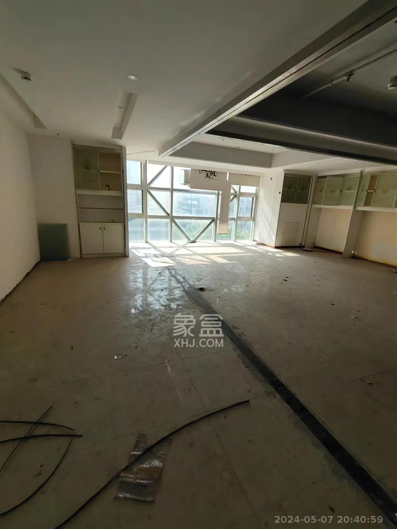 君临天厦   171.0㎡      5700.0元/月室内图