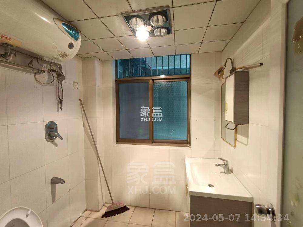 泰山西村  3室2厅1卫   1500.00元/月室内图
