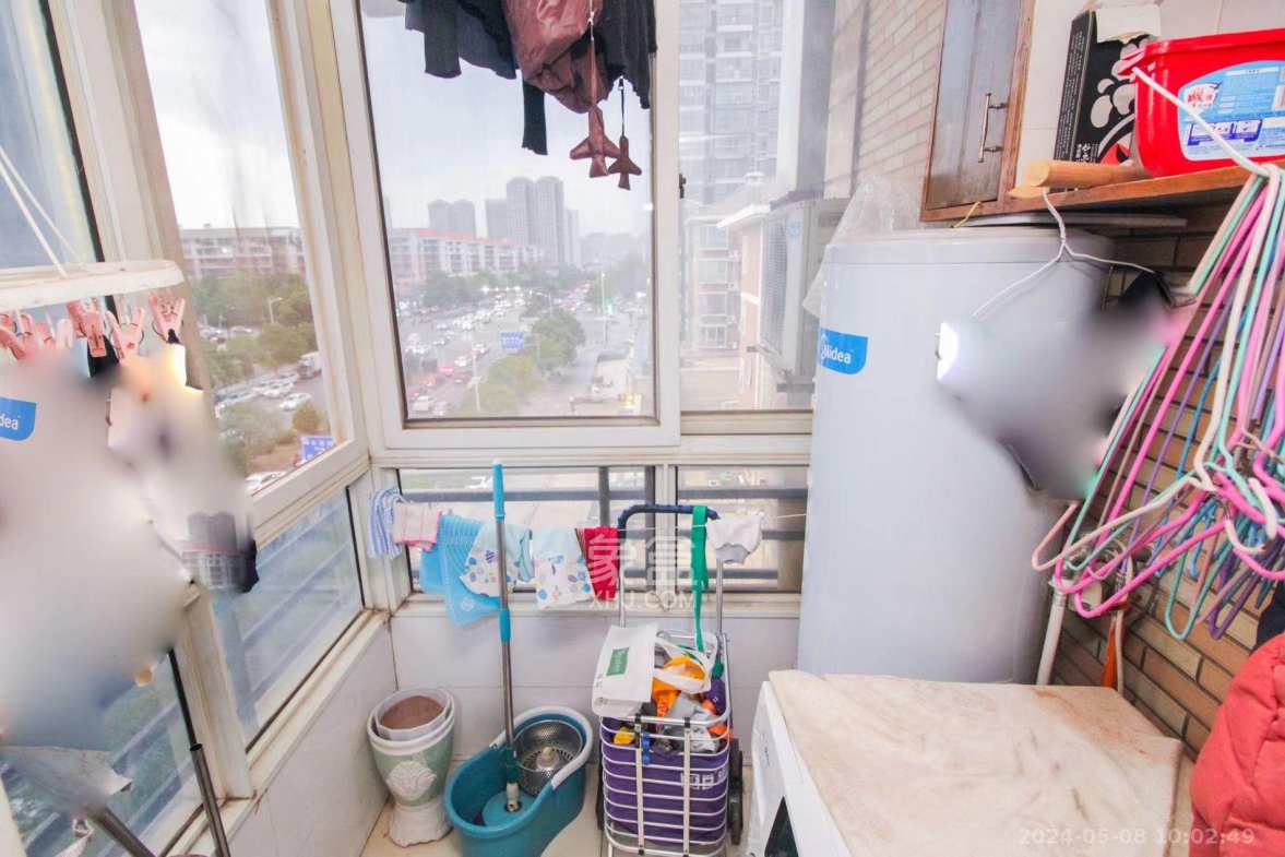 山水庭院 3室2厅2卫 1800.0元/月 山水庭院 3室2厅2卫 1800.0元/月室内图