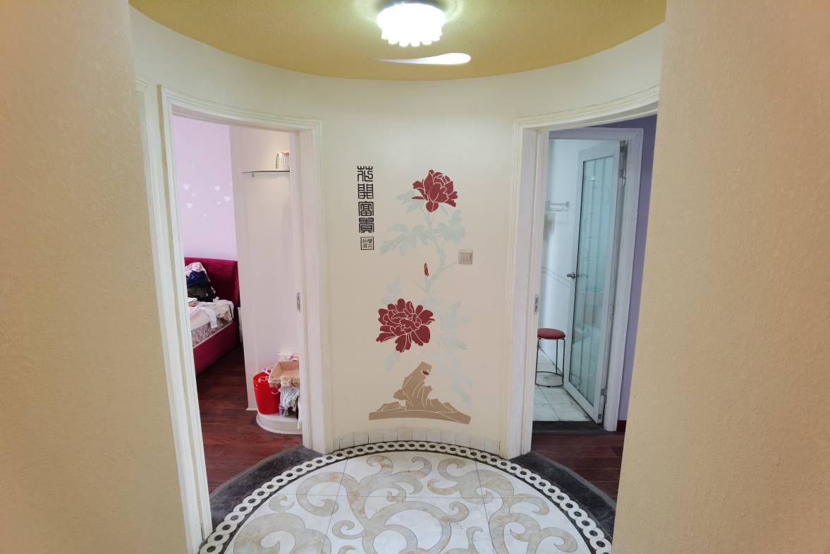 南苑上和一期  4室2厅1卫    110.0万 南苑上和一期  4室2厅1卫    110.0万客厅