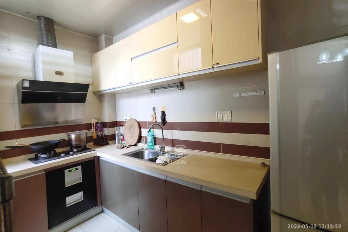 金路大厦 4室2厅1卫 1800.0元/月 金路大厦 4室2厅1卫 1800.0元/月室内图