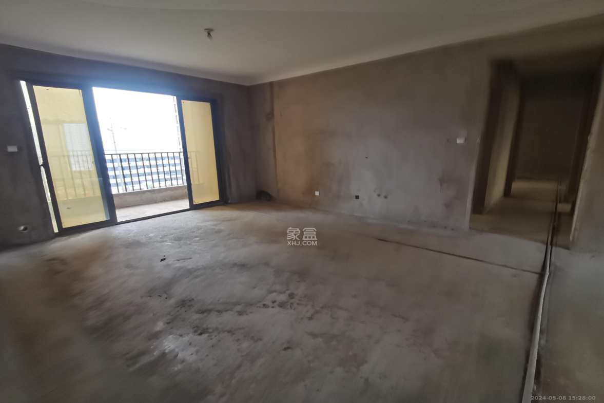 深业睿城  4室2厅1卫    1500.0元/月室内图1