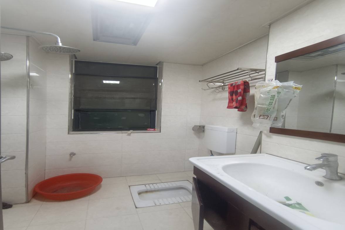 水映豪廷（一，二，三期）  3室2厅2卫    2800.0元/月室内图