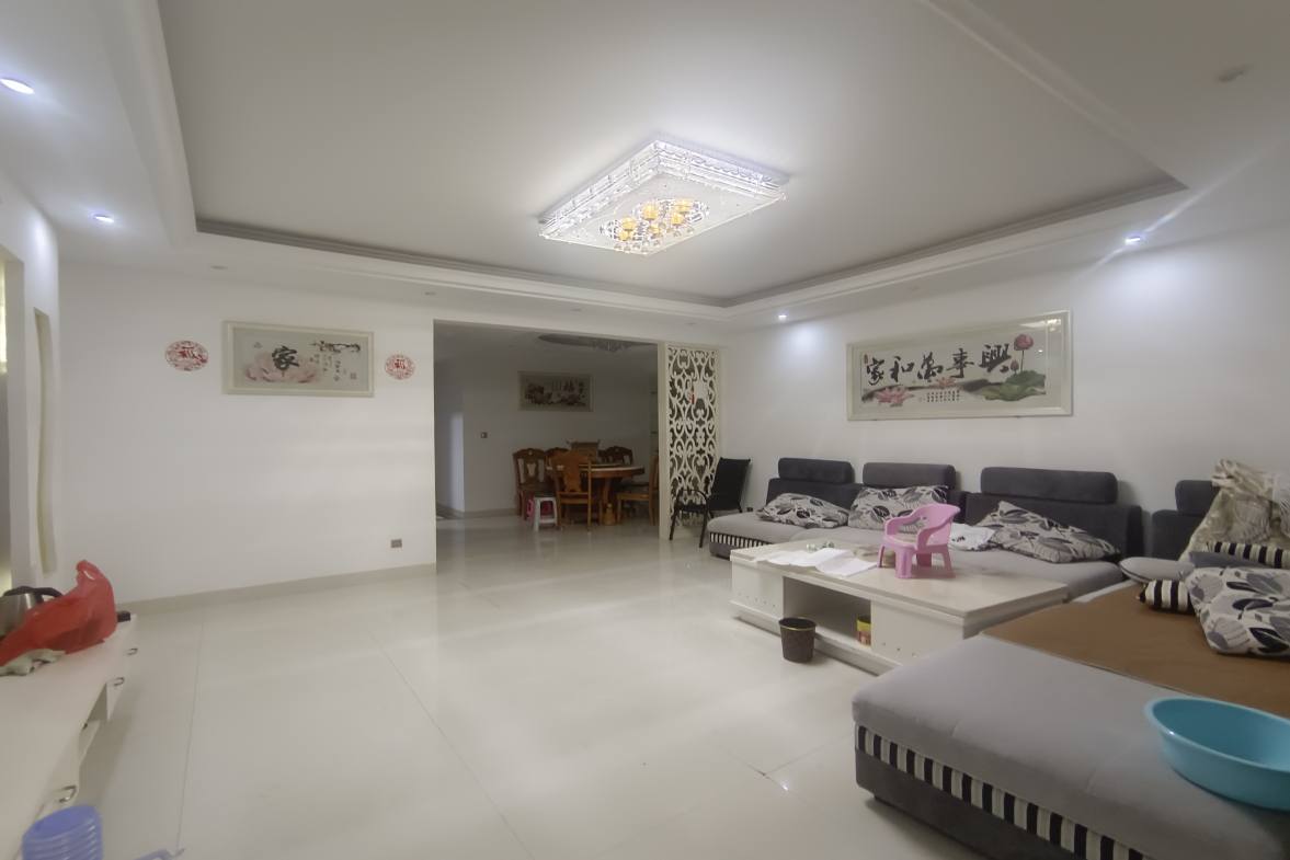 水映豪廷（一，二，三期）  3室2厅2卫    2800.0元/月室内图