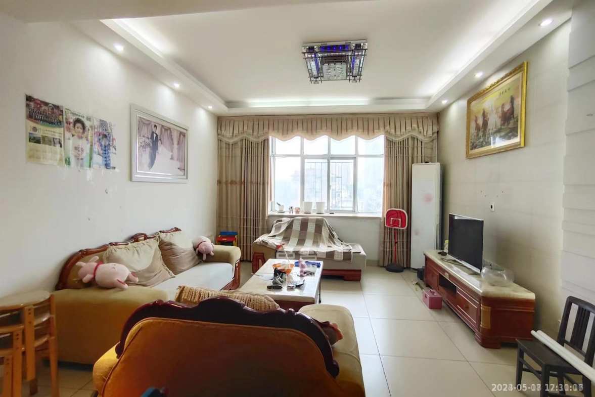 金路大厦 4室2厅1卫 1800.0元/月 金路大厦 4室2厅1卫 1800.0元/月室内图