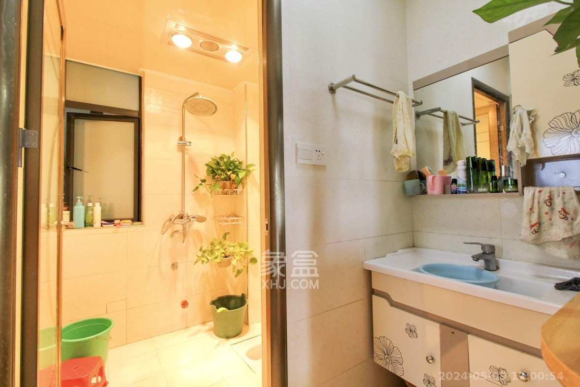 城南故事家园  3室2厅1卫    2000.0元/月 城南故事家园  3室2厅1卫    2000.0元/月室内图