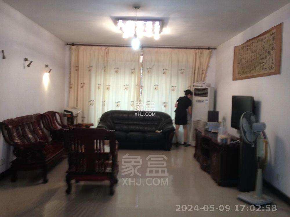 天泰花园(就是天泰小区) 3室2厅2卫 1300.0元/月 天泰花园(就是天泰小区) 3室2厅2卫 1300.0元/月室内图