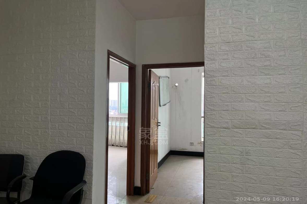 天顺楼  2室1厅1卫    1200.0元/月 天顺楼  2室1厅1卫    1200.0元/月小区图