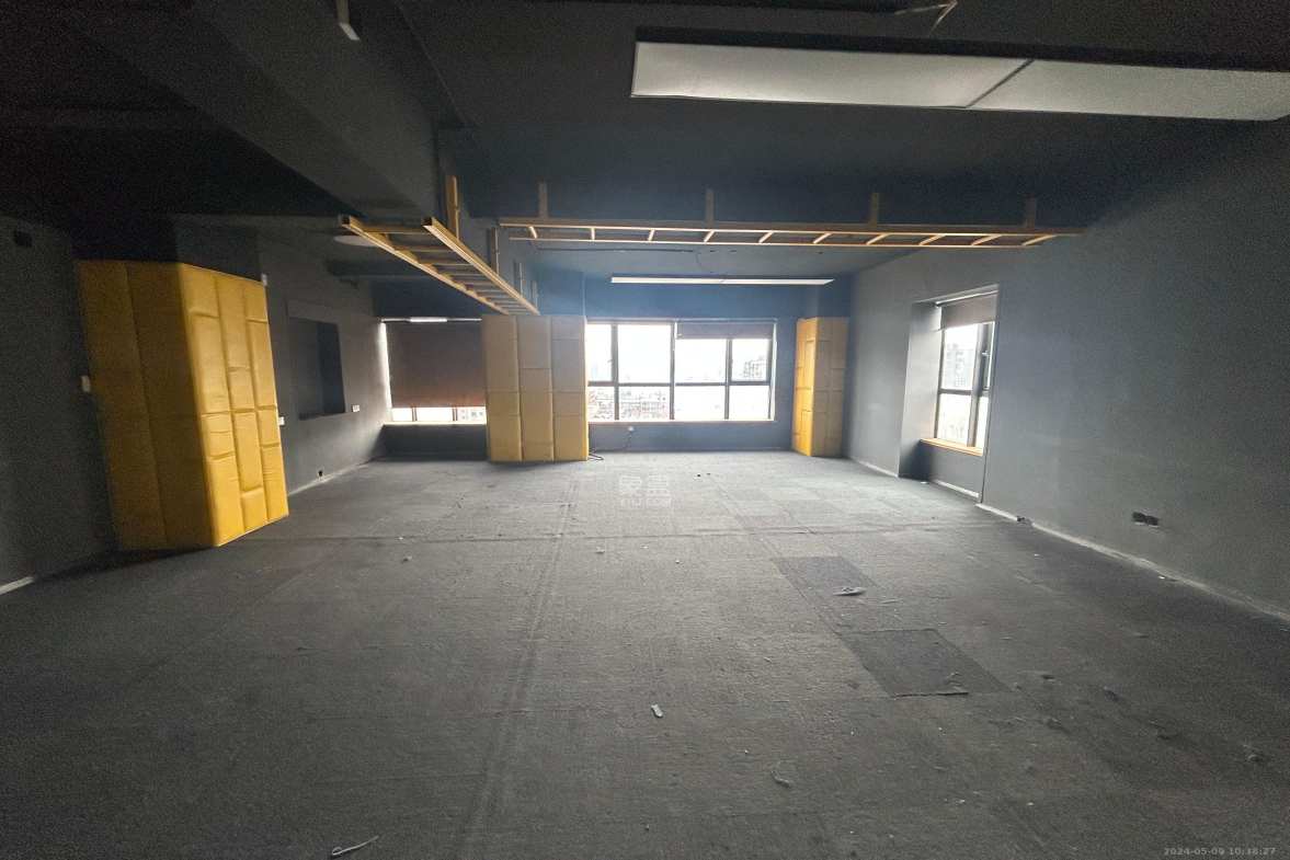 摩天一号 1室1厅1卫 18000.0元/月 摩天一号 1室1厅1卫 18000.0元/月室内图