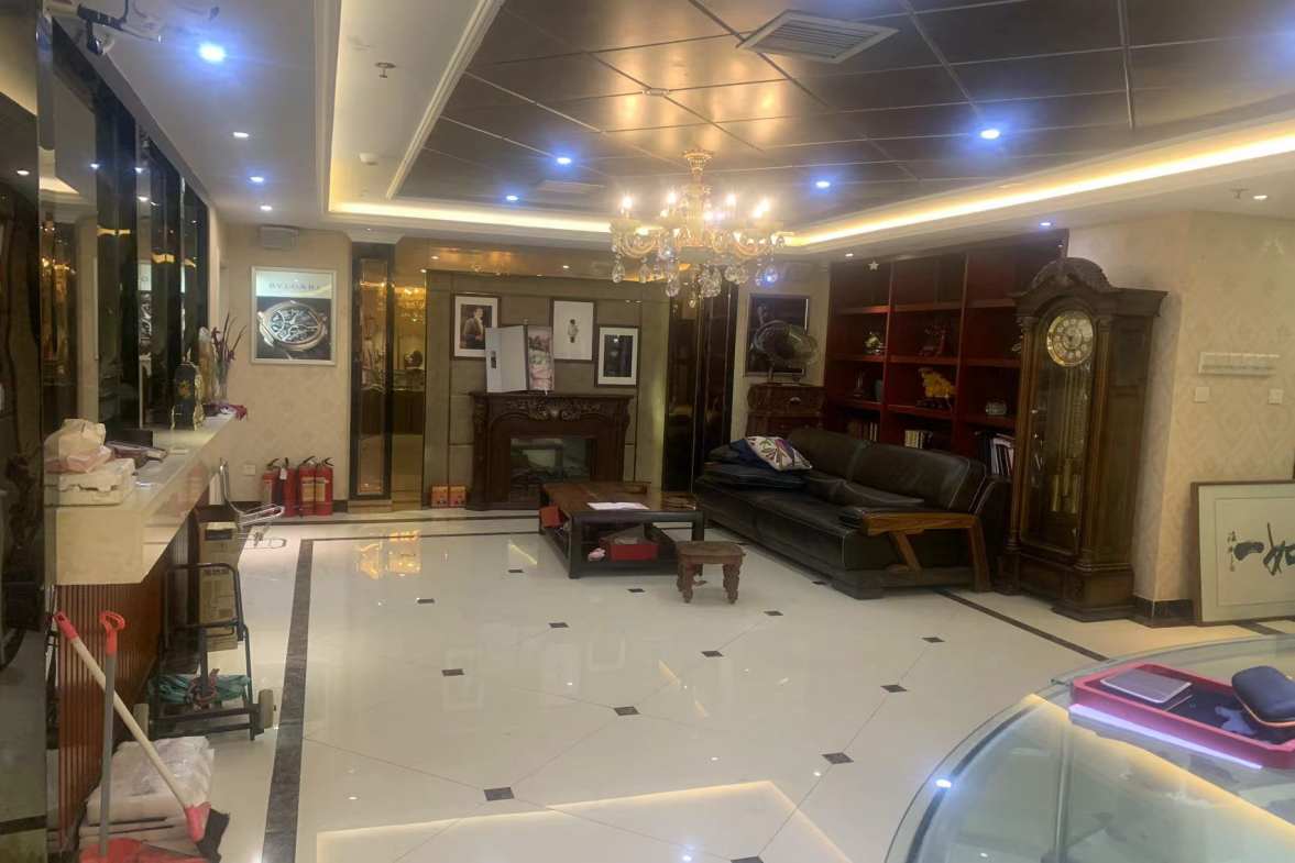 崇业商业广场  4室2厅1卫    8000.0元/月室内图