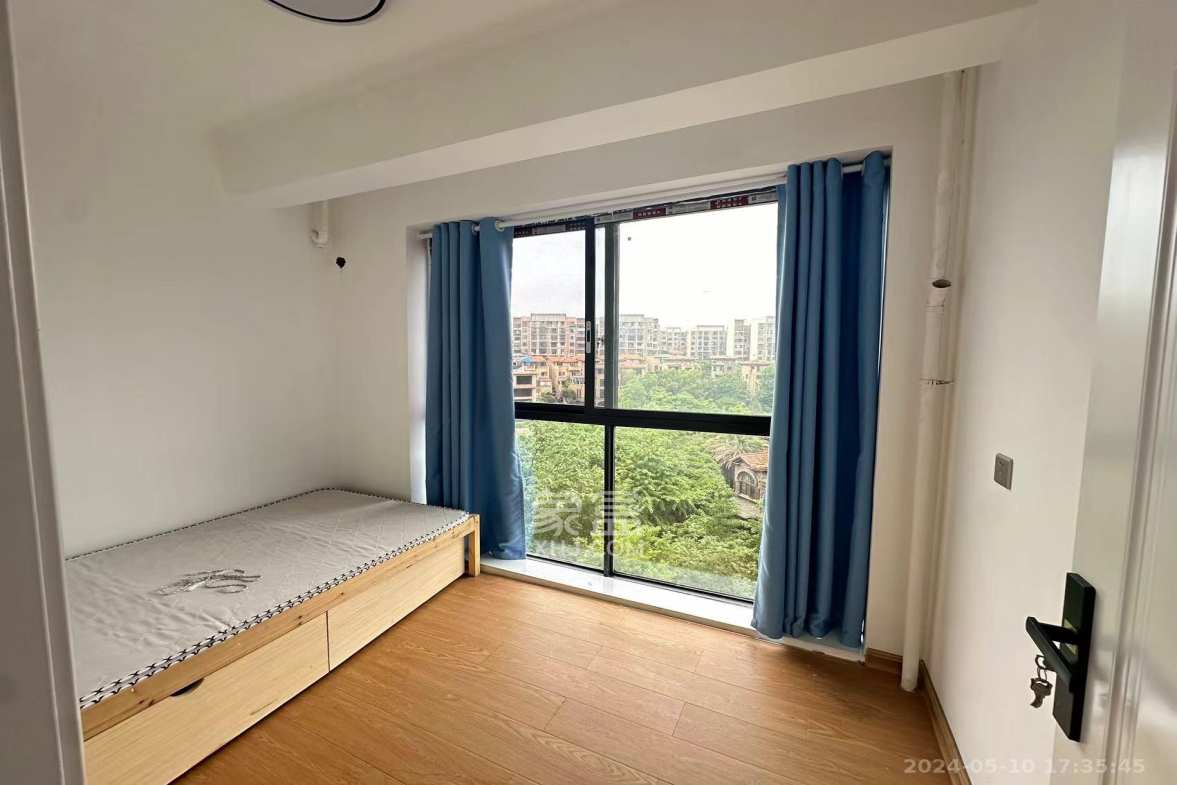 橘郡礼顿山  3室2厅1卫    1800.0元/月室内图