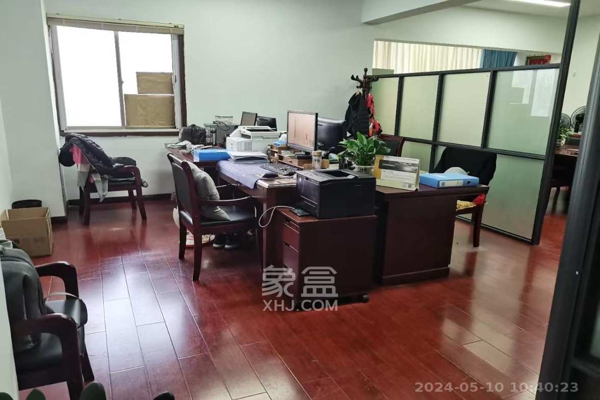 湖南信息大厦 1室1厅1卫 4200.0元/月 湖南信息大厦 1室1厅1卫 4200.0元/月室内图