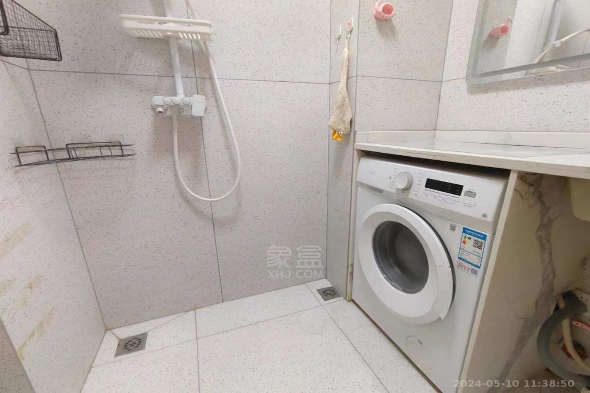 日盛大厦 1室1厅1卫 1800.0元/月 日盛大厦 1室1厅1卫 1800.0元/月室内图