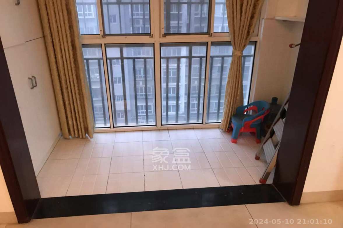 嘉盛华庭（一期、二期、三期）  3室2厅1卫    3000.0元/月室内图