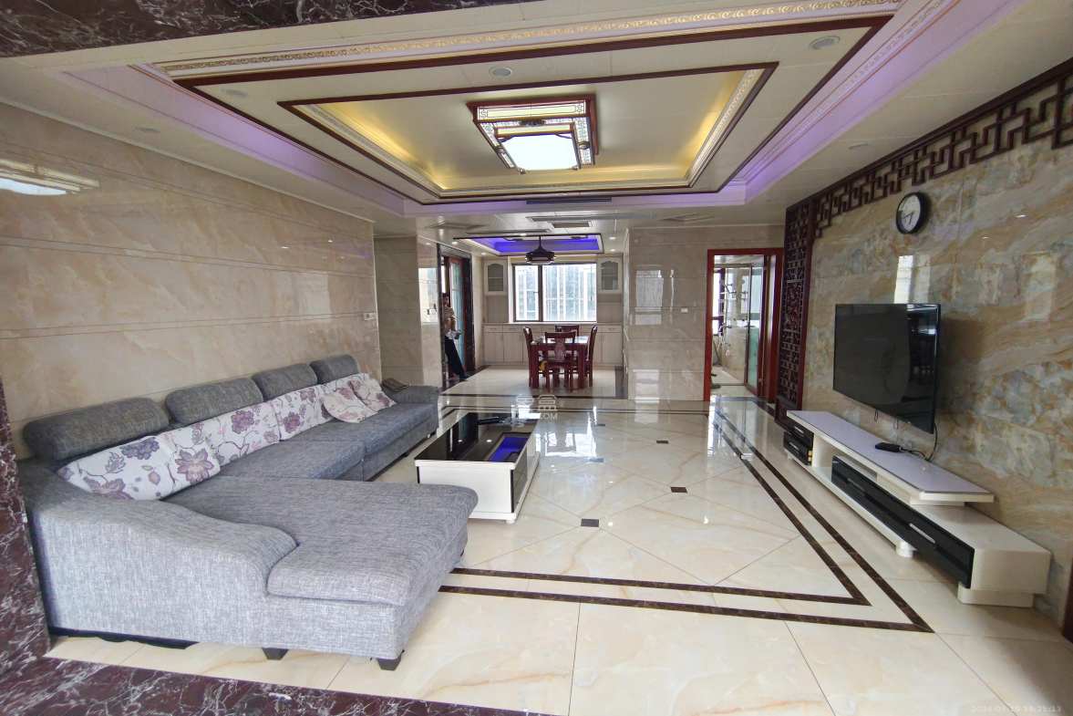 和泓梅溪四季  5室2厅2卫    4000.0元/月室内图