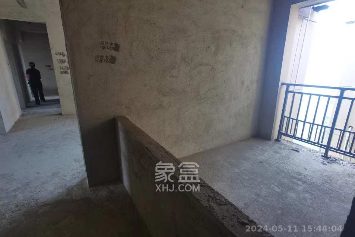 新天地步步高  4室2厅2卫   65.00万室内图
