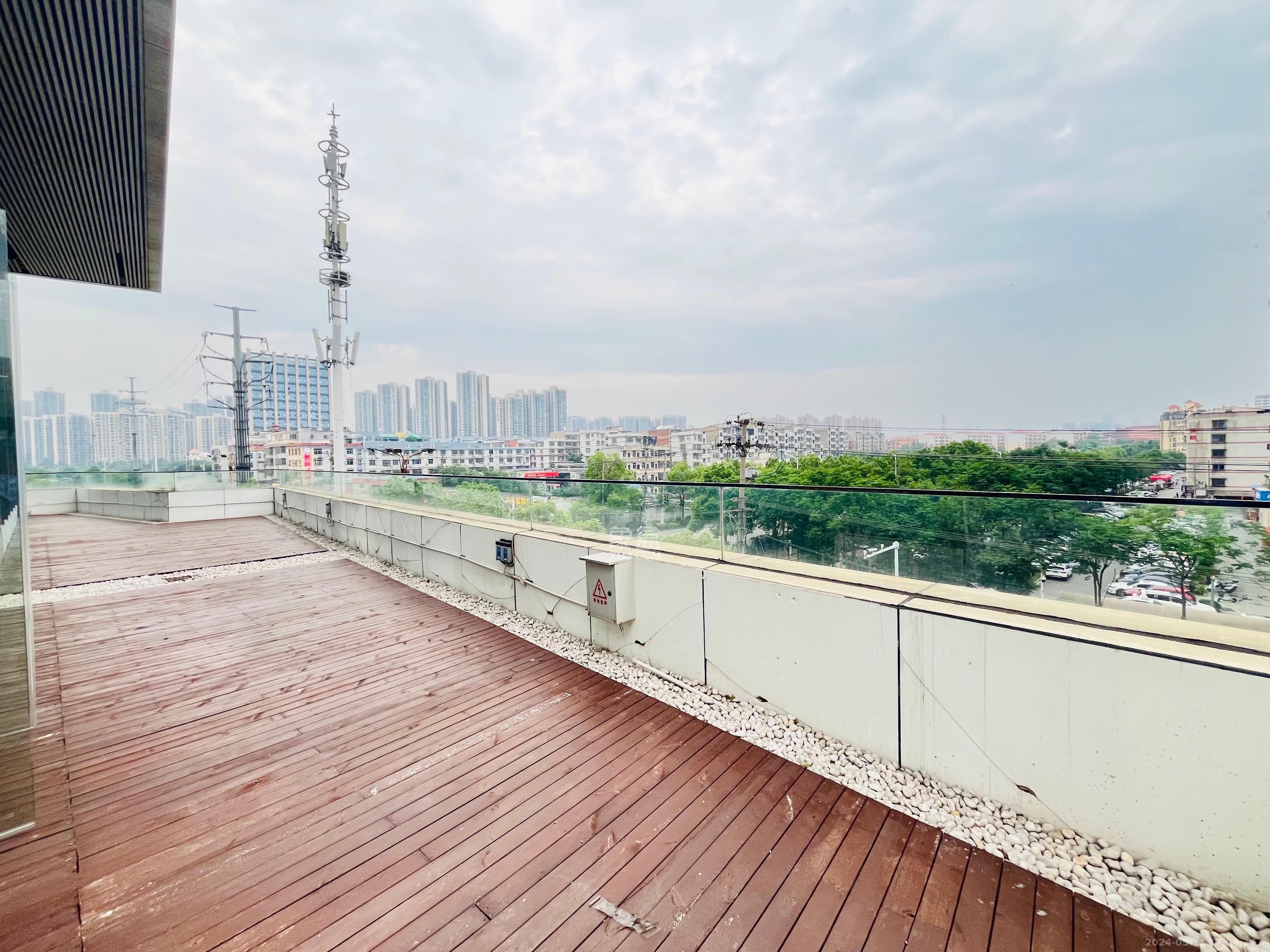 长房时代城   320.0㎡      52000.0元/月室内图