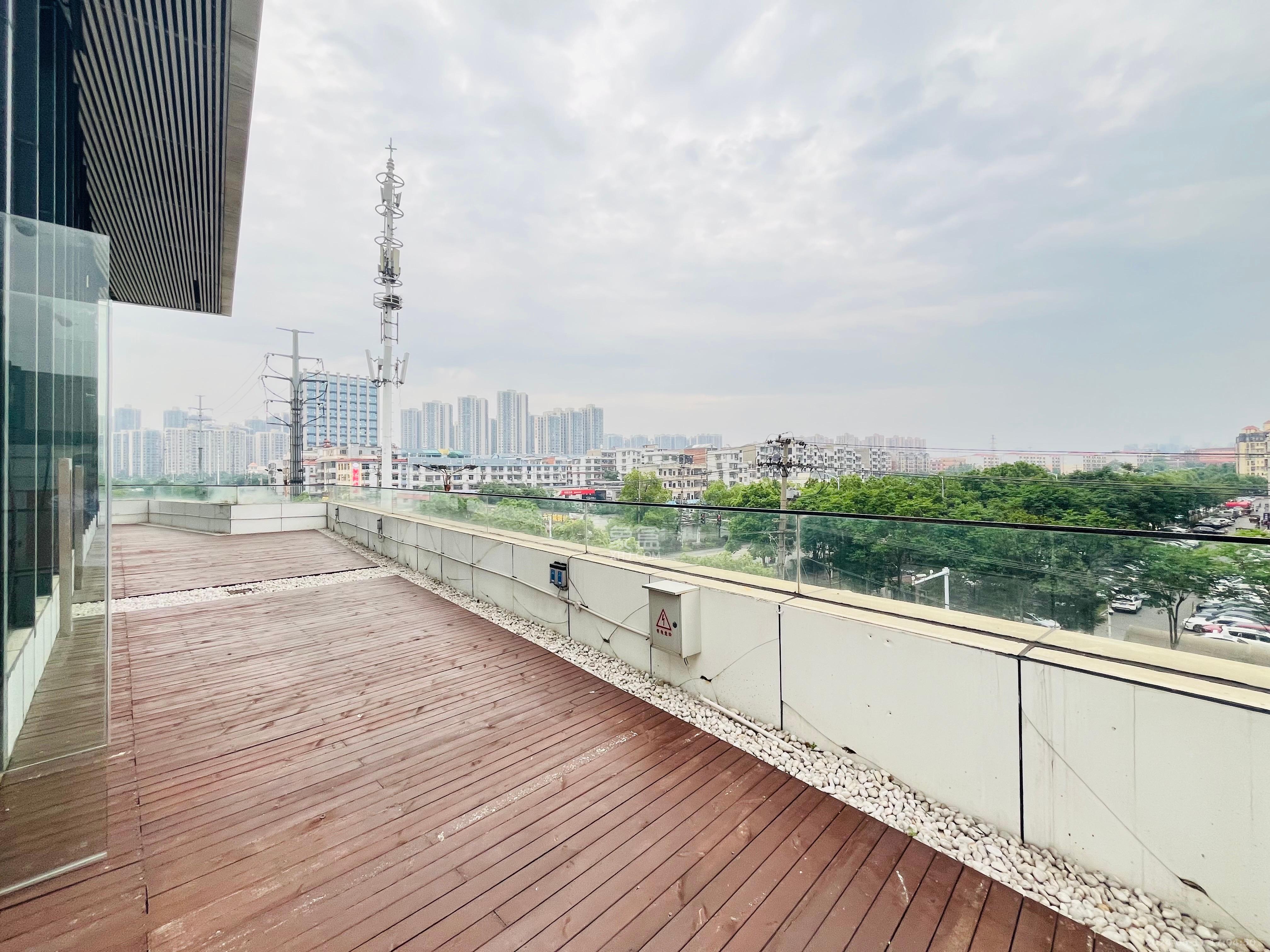 长房时代城   320.0㎡      52000.0元/月室内图