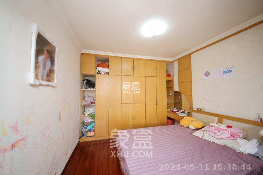 新闻出版局单位房 4室2厅2卫 5000.0元/月 新闻出版局单位房 4室2厅2卫 5000.0元/月室内图