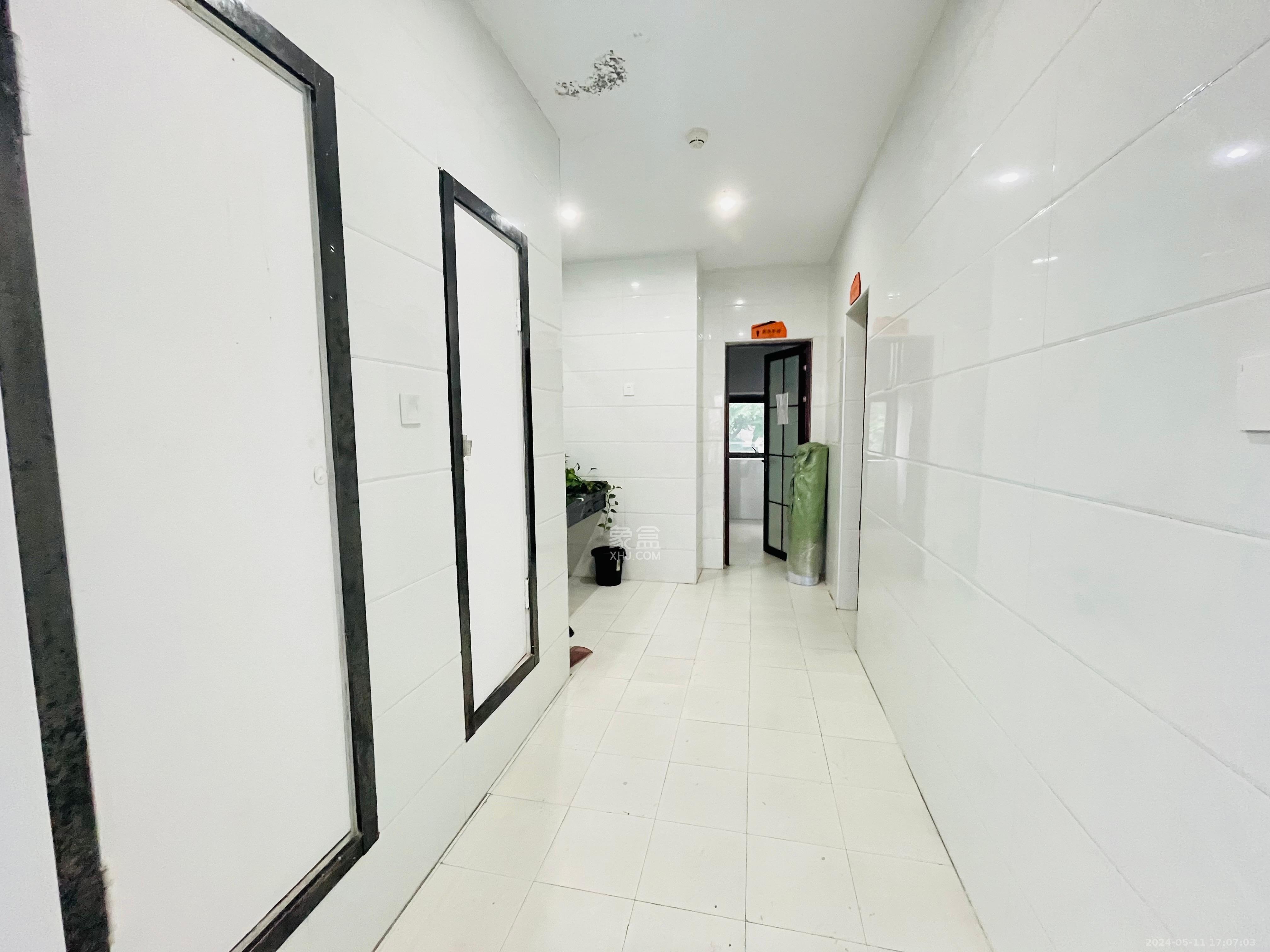 长房时代城   330.0㎡      52000.0元/月室内图