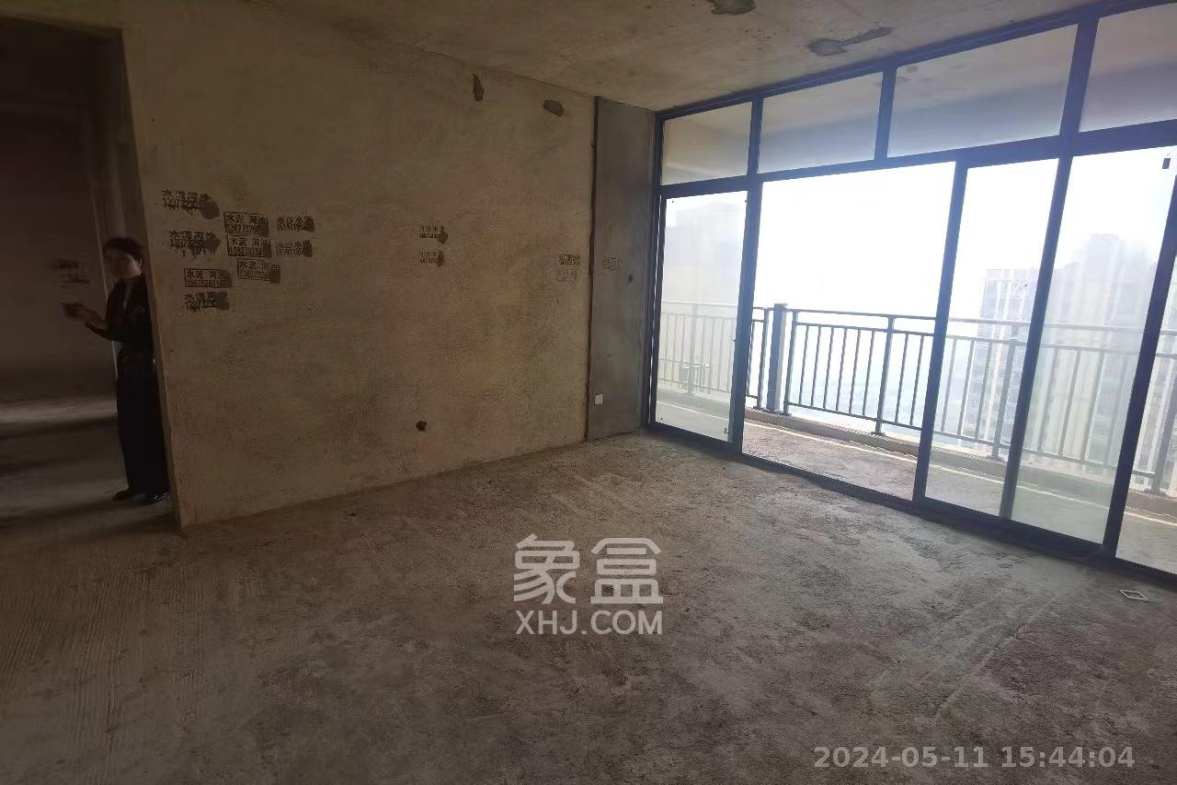 新天地步步高  4室2厅2卫   65.00万室内图