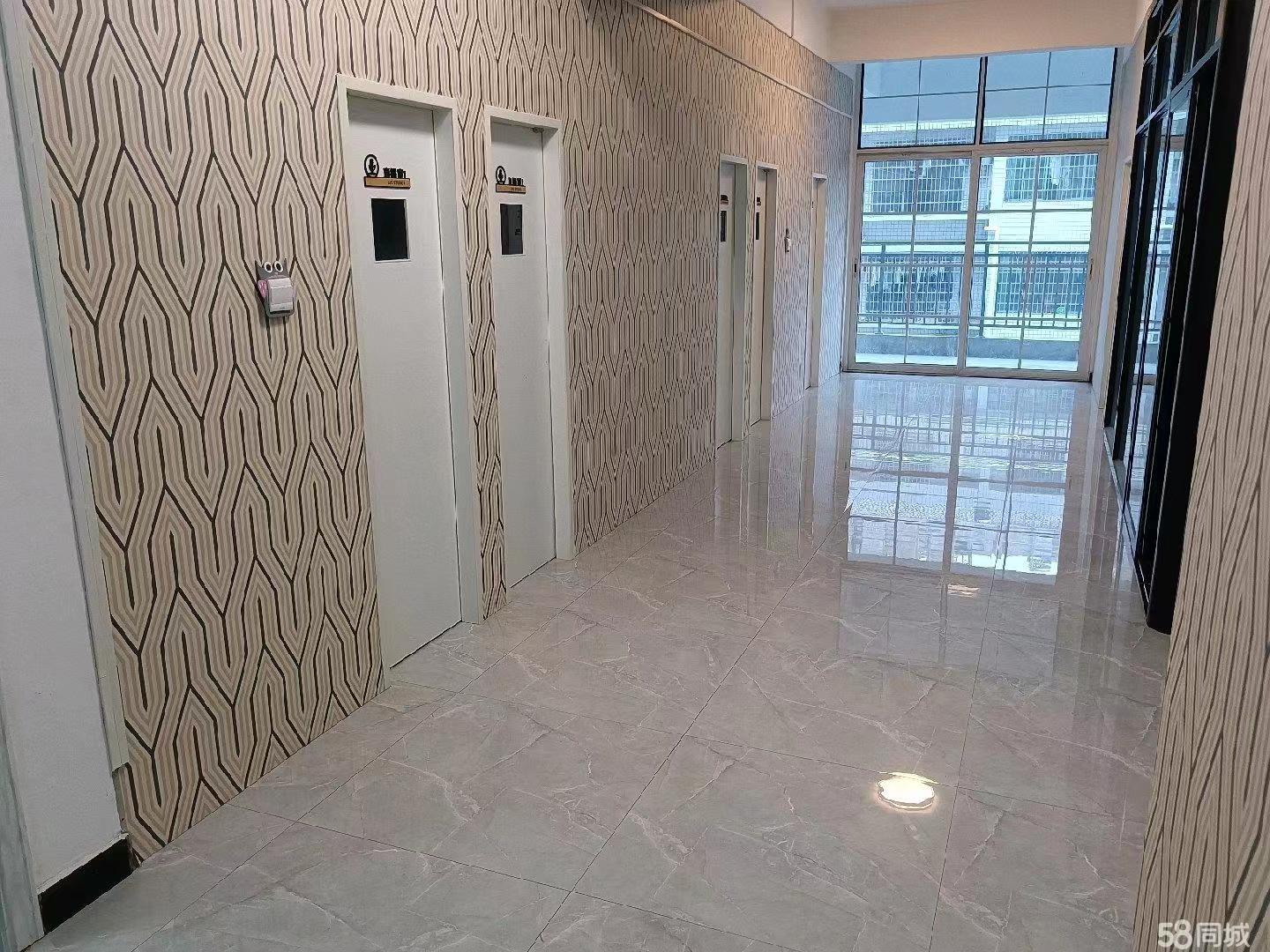 鸿星新天地   130.0㎡      2800.0元/月室内图