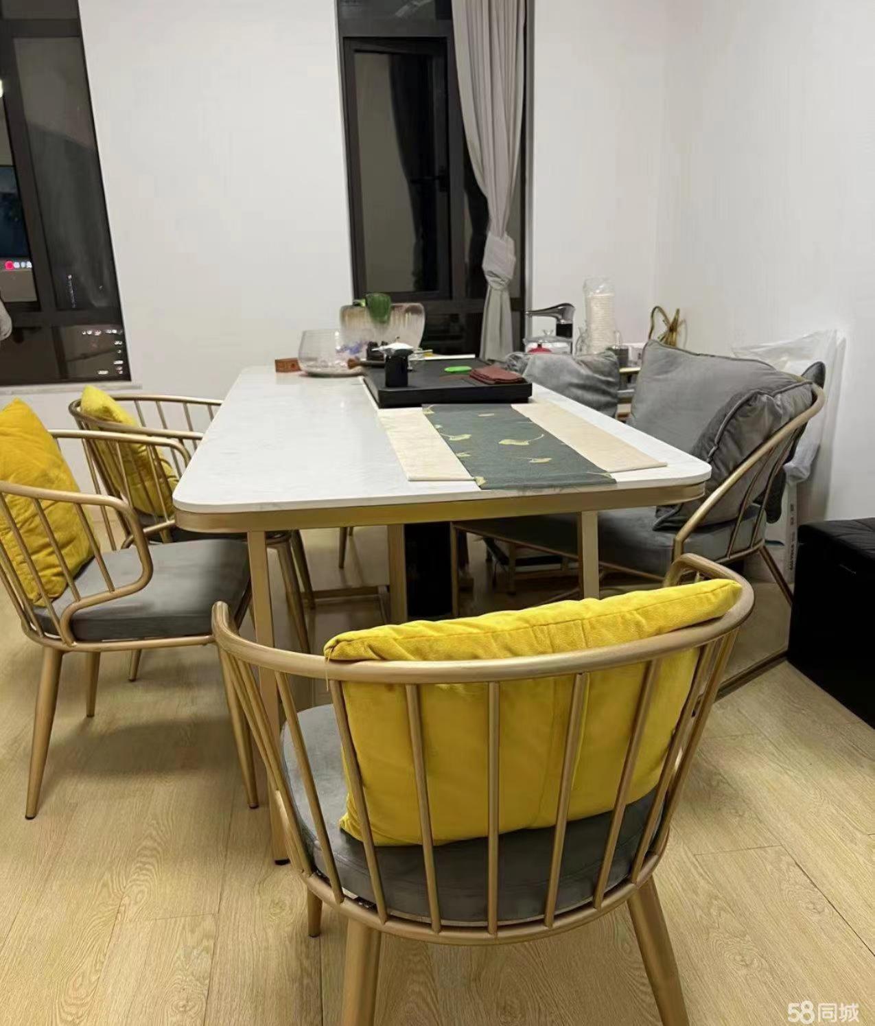 鸿星新天地   130.0㎡      2800.0元/月室内图