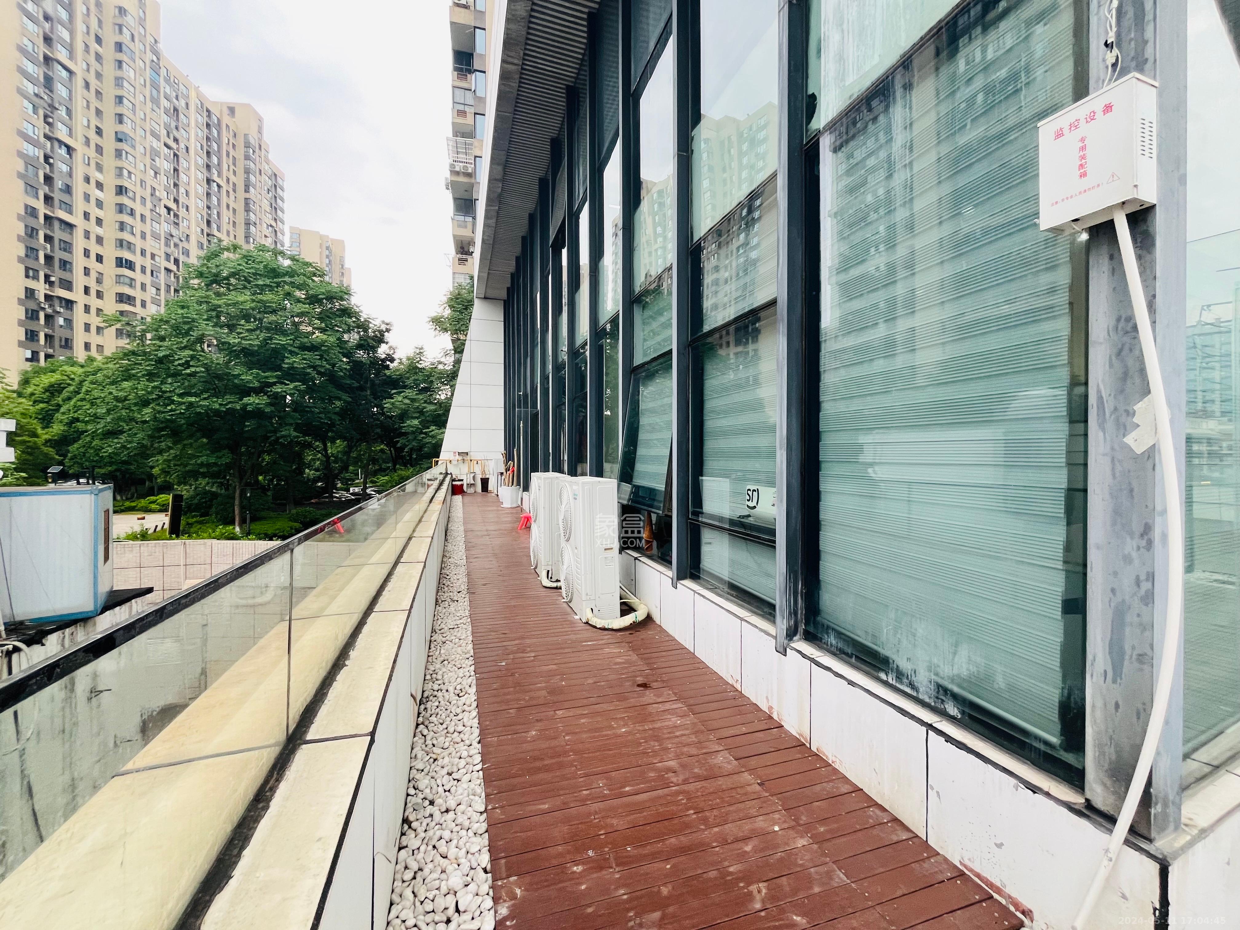 长房时代城   320.0㎡      52000.0元/月室内图