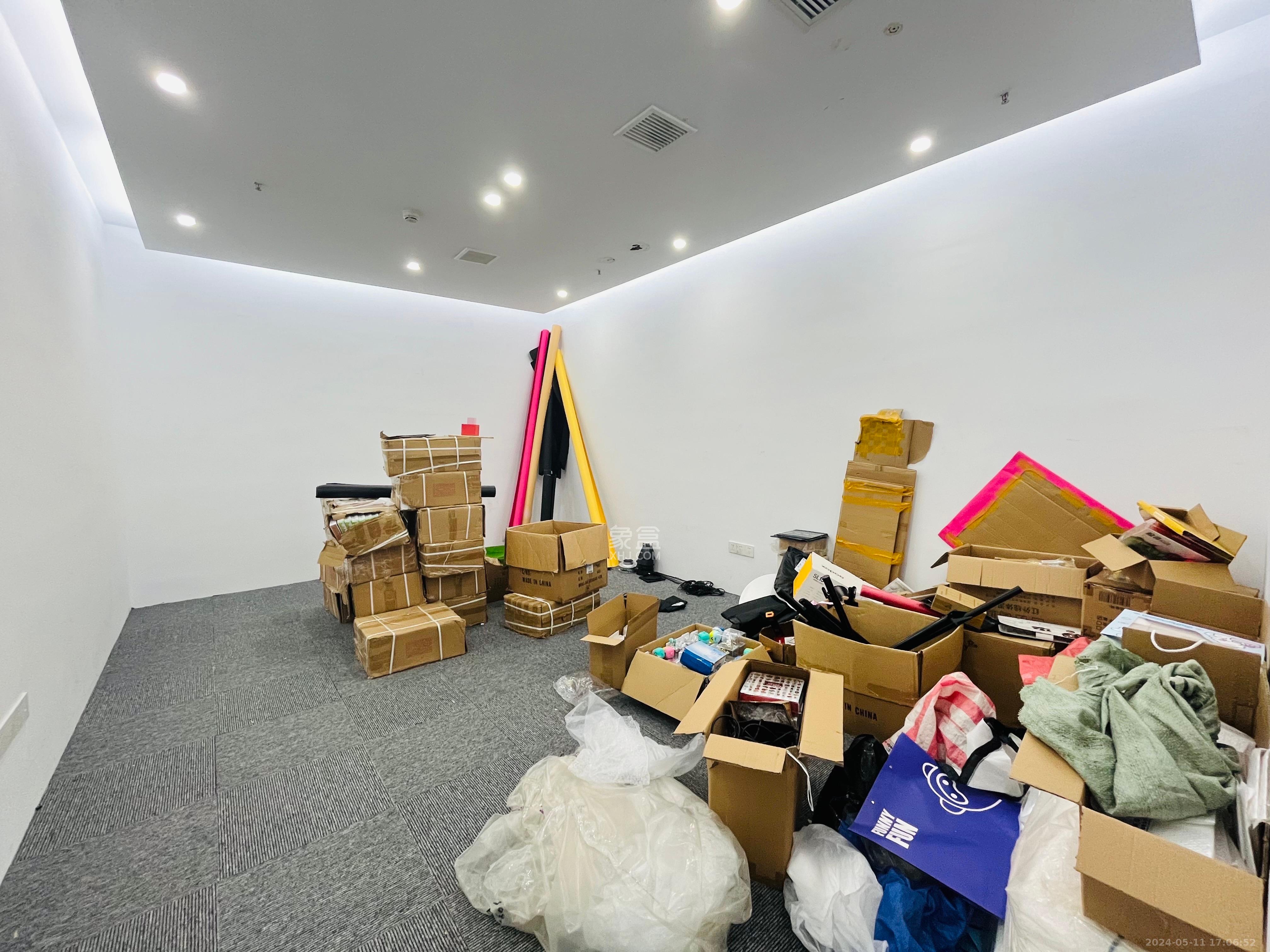 长房时代城   330.0㎡      52000.0元/月室内图